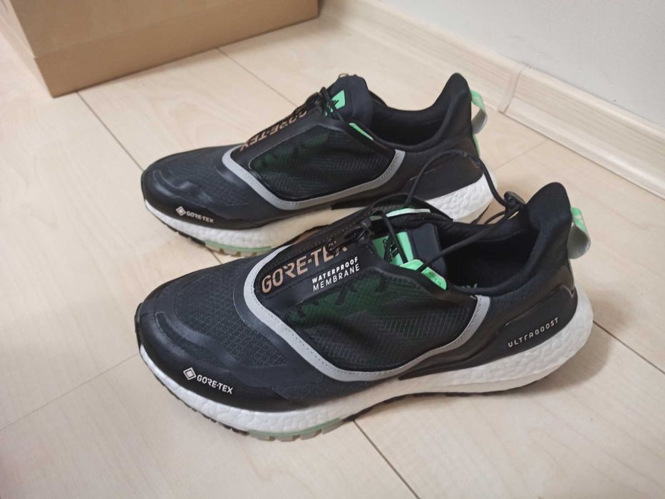 Buty do biegania w deszczu Adidas Ultra Boost 22 r. 41 i ⅓ 26 cm nowe