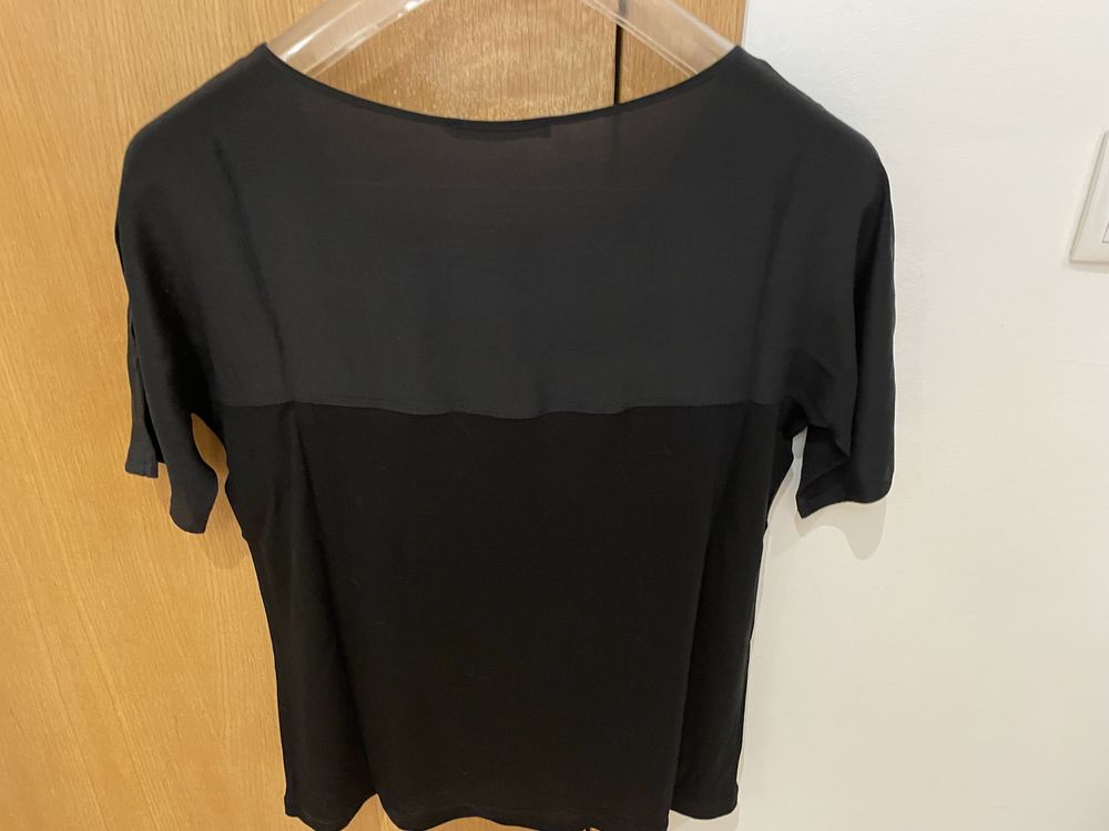 Blusa preta com brilhantes -Stefanel-S