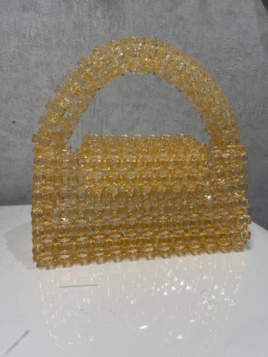 Сумочка ручної роботи з бісеру
