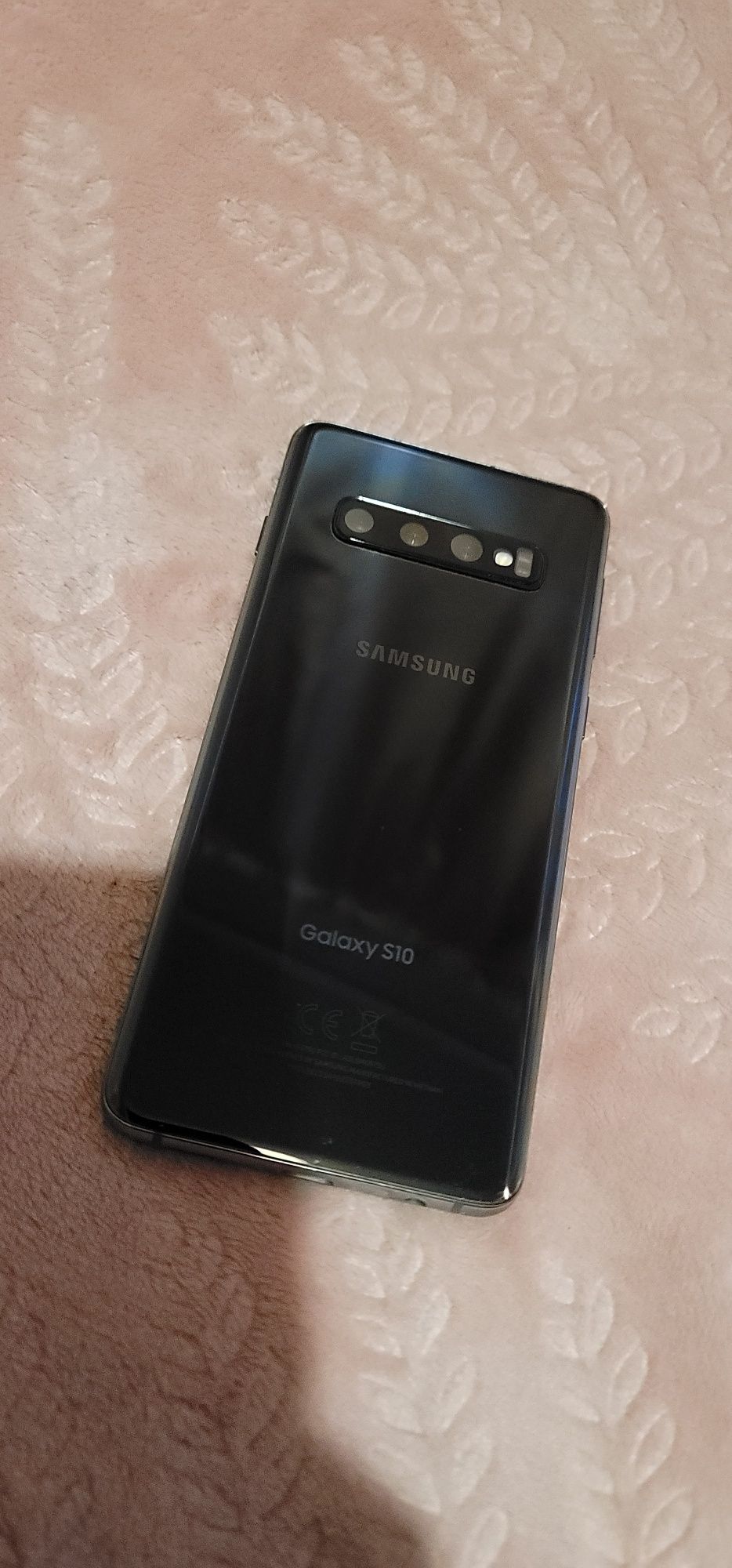 Samsung S10 G973U1 8/128ГБ.  Snapdragon 855