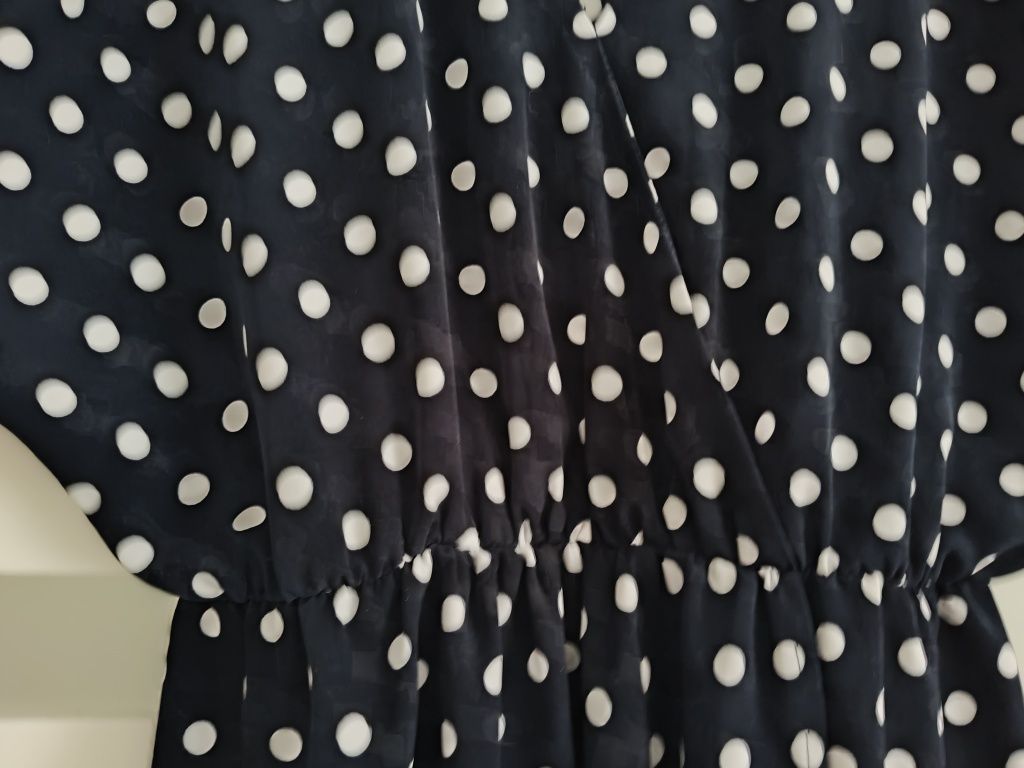 Granatowa sukienka w białe kropki/grochy, odcinana pod biustem h&m 40