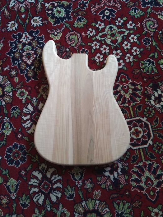 Дека Stratocaster