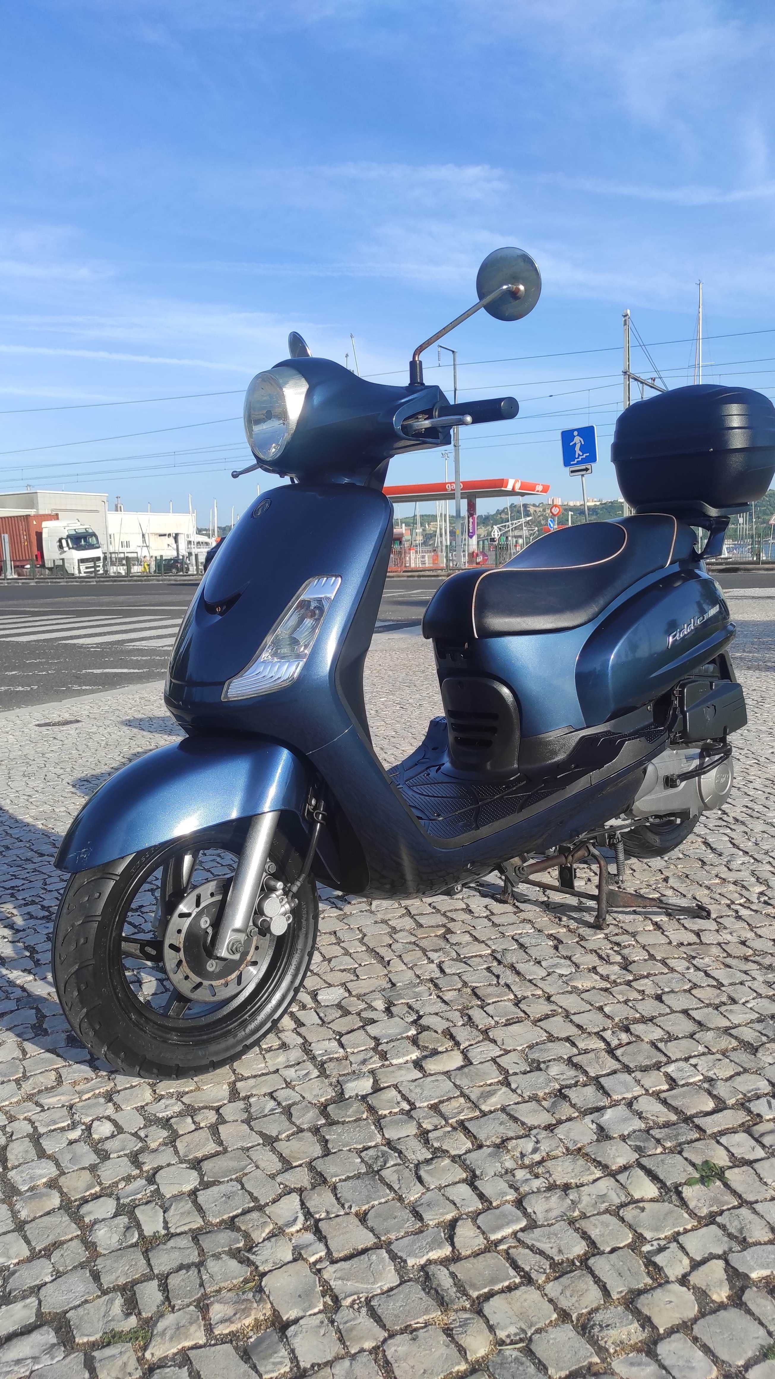 Scooter SYM fiddle 125  II