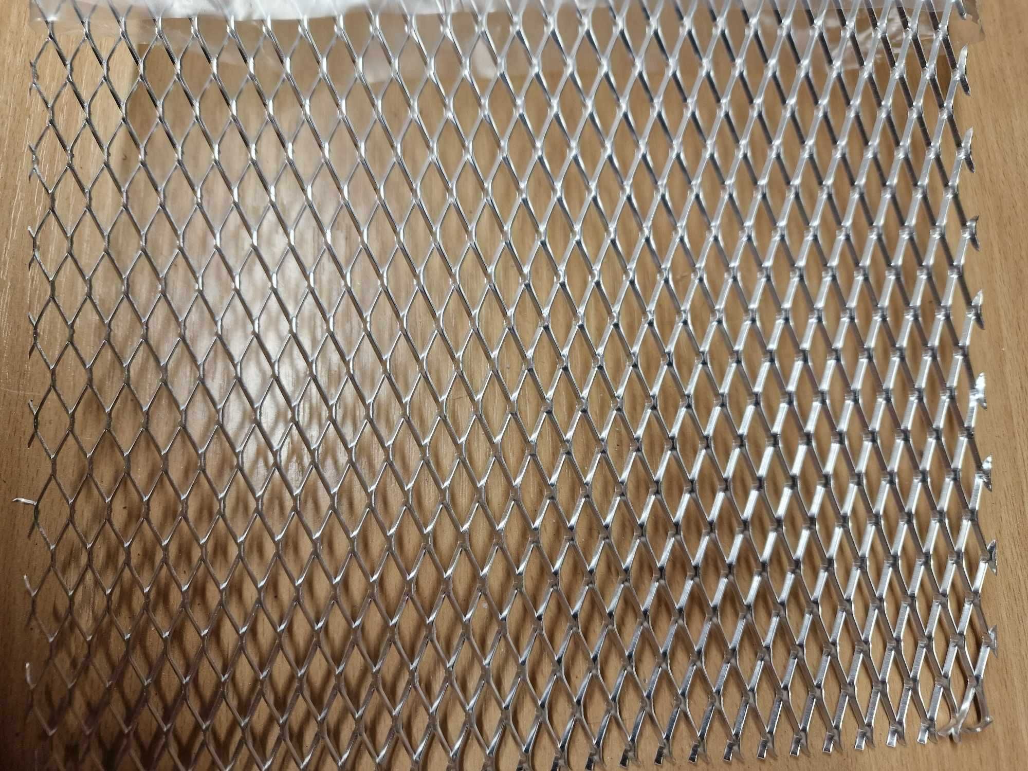 Sprzedam siatkę aluminiową 16/6
