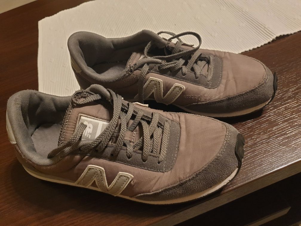 Sprzedam chłopięce buty new balance r39