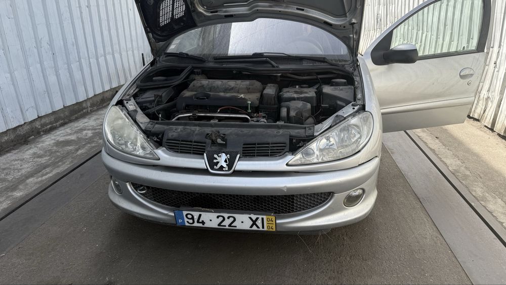 Peugeot 206 SW 1.4 gasolina viatura pra venda de peças