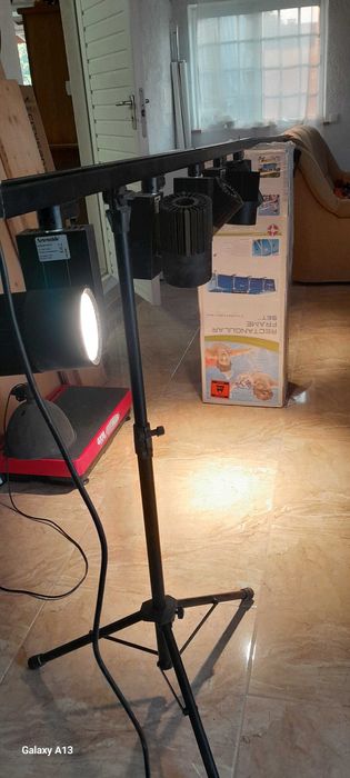 Base de projetores a led