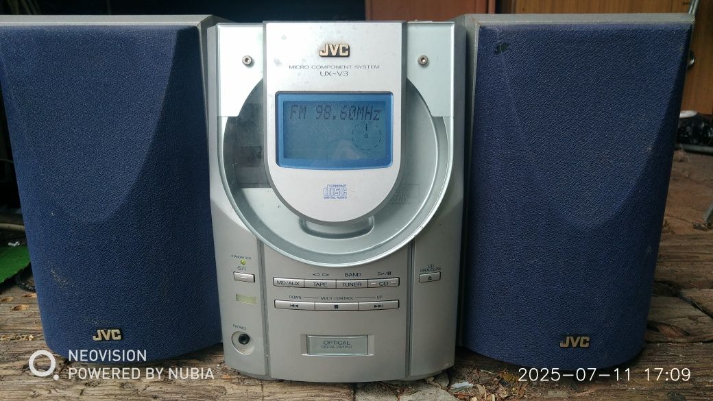 Wieża JVC ux-v3 z kolumnami