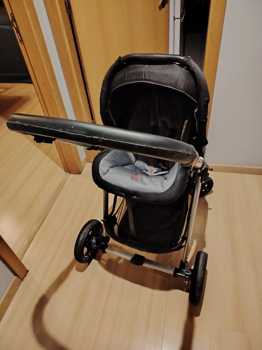 Carrinho Pierre Cardin