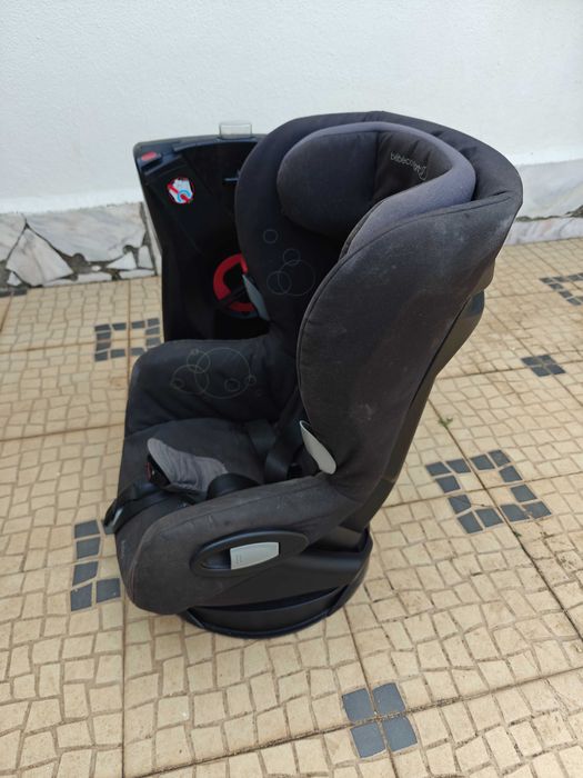 Cadeira Auto Bébé Confort Axiss giratória