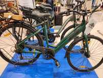 bicicleta elétrica novinha em folha
