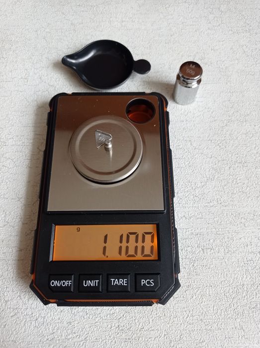 Весы ювелирные точность 0.001 до 50 грамм