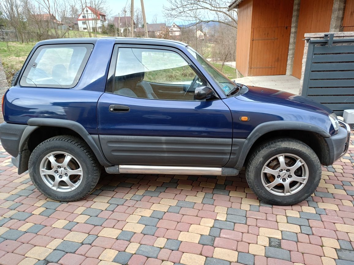 Toyota RAV4 I generacja