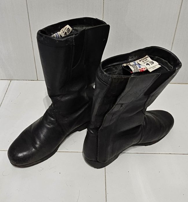 Botas Alpinestars - Pele/Gore Tex + Oferta Luvas Dainese