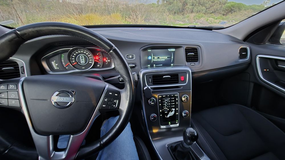 Volvo s60 2015 bom estado