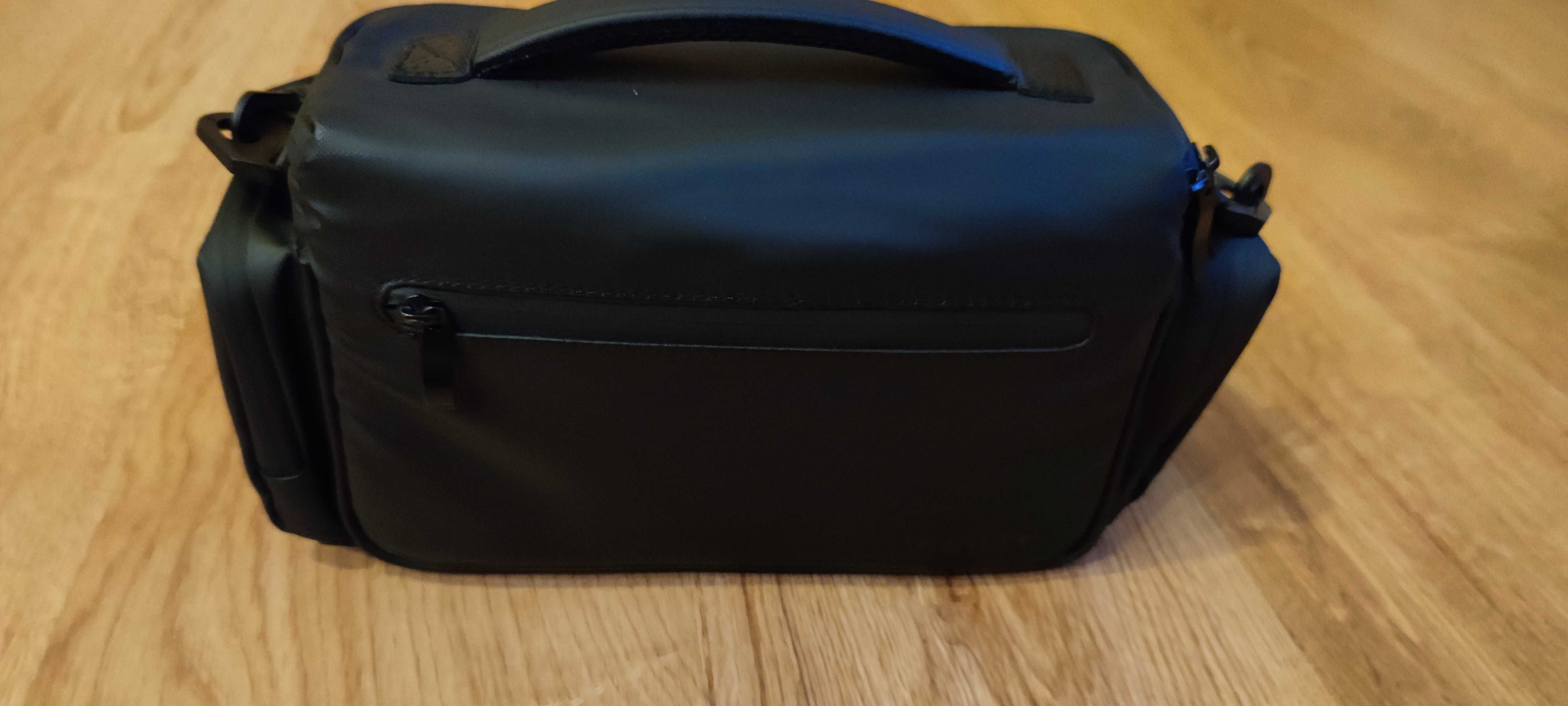 Dron Yuneec Mantis G  - cały komplet plus bateria i dedykowana torba .