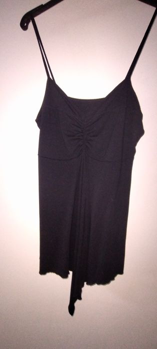 Bluzka na cienkich ramiączkach