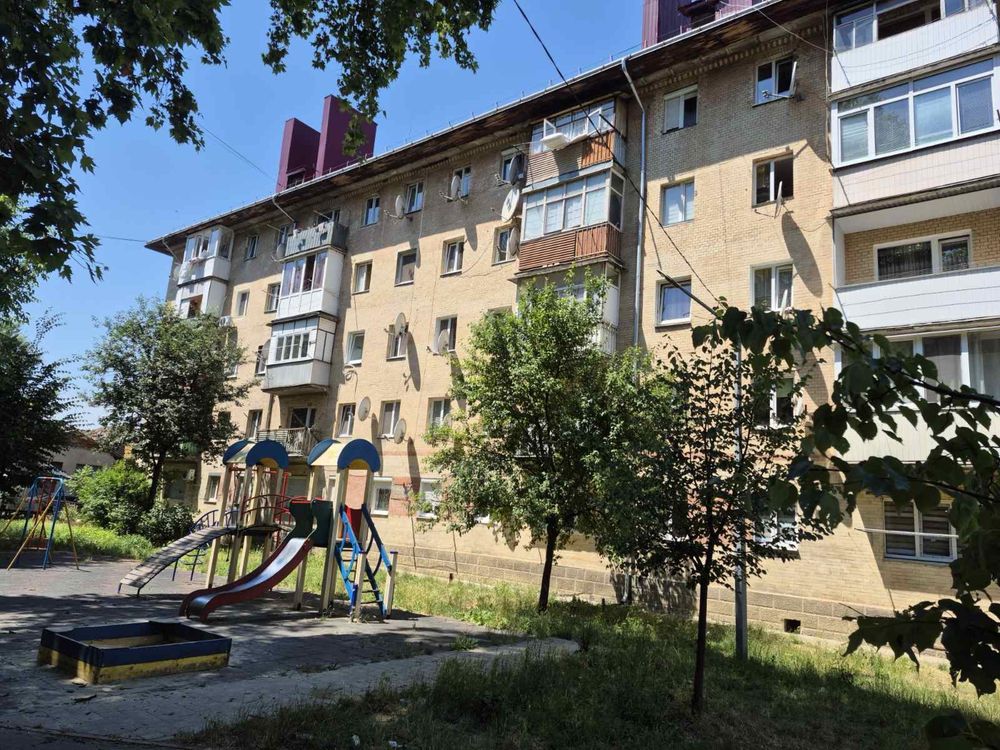 Продам свою квартиру на набережній без комісії