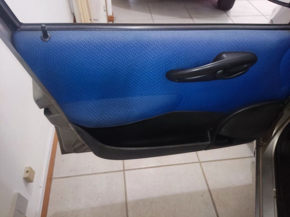 Fiat Punto CAIXA Automática