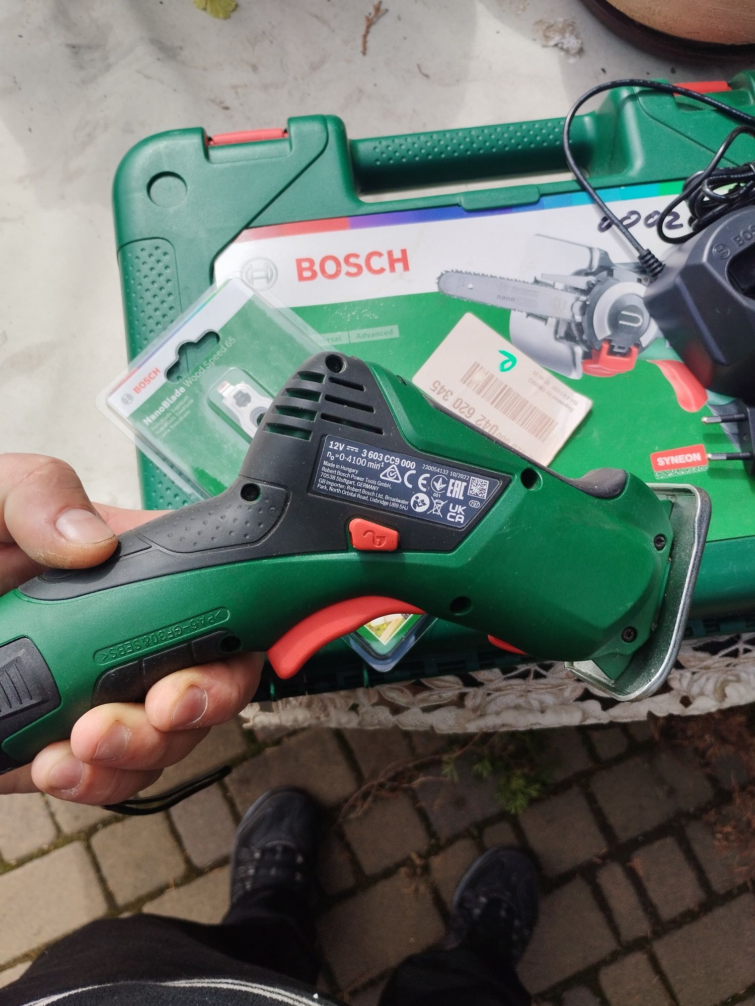 Аккумуляторная пила Bosch EasyCut 12, 1акб 12v 2.0ah
Аккумуторная пила