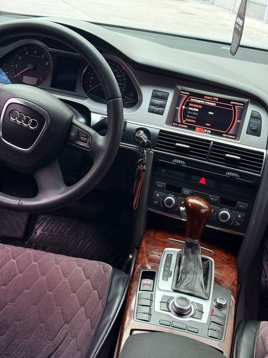 Продам Ауди А6С6 2.4 бензин