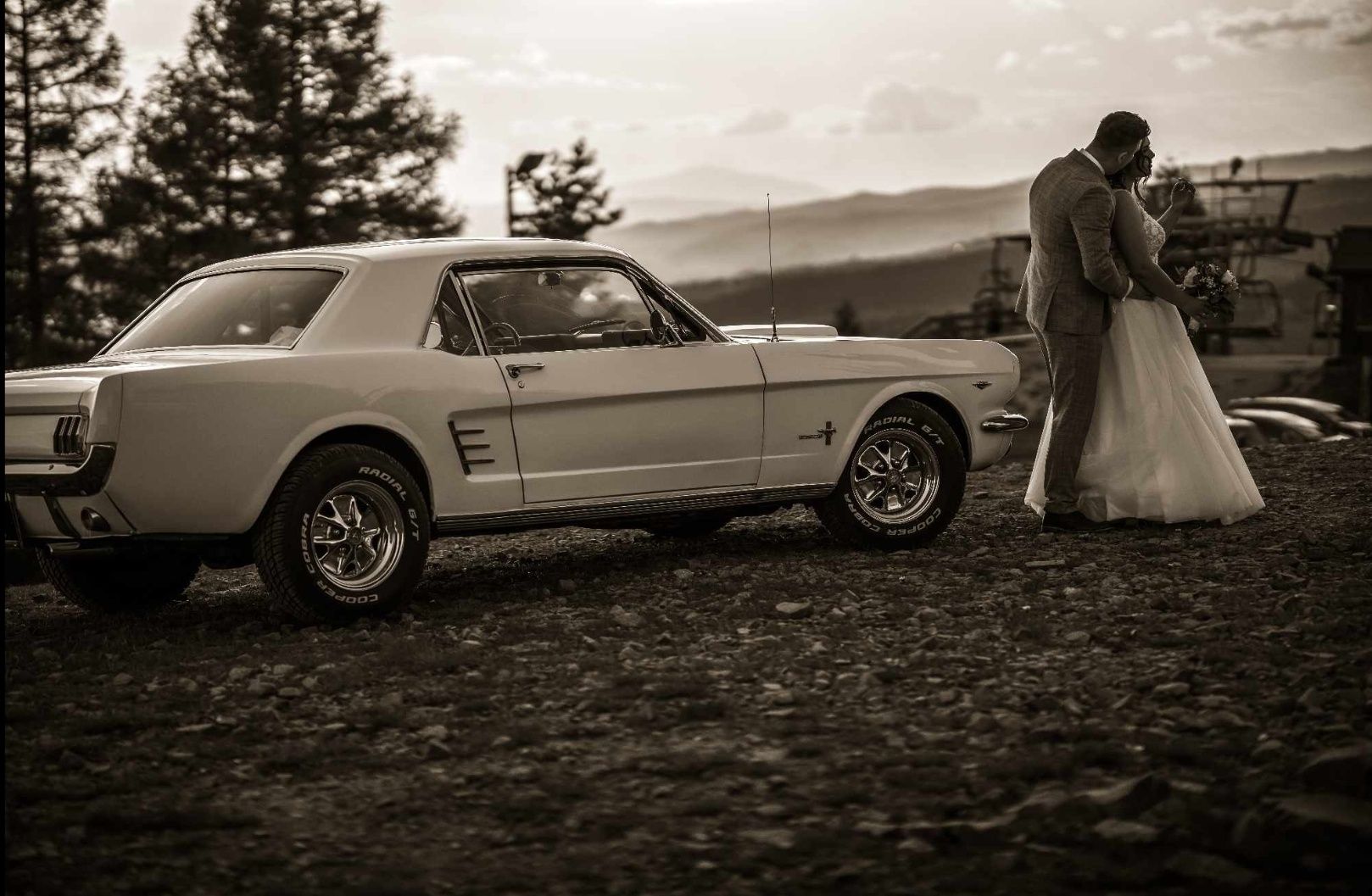 Ford Mustang 1966 V8 do ślubu możliwość samodzielnego prowadzenia !