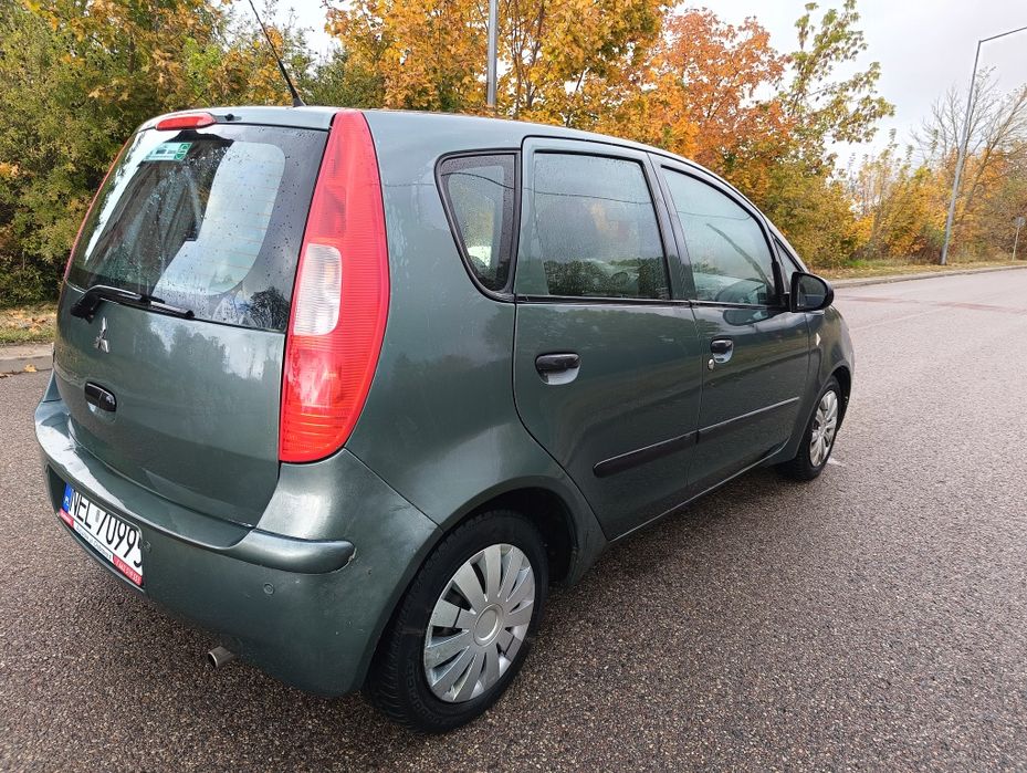 Mitsubishi Colt 1.1 benzyna polift Bt na rok