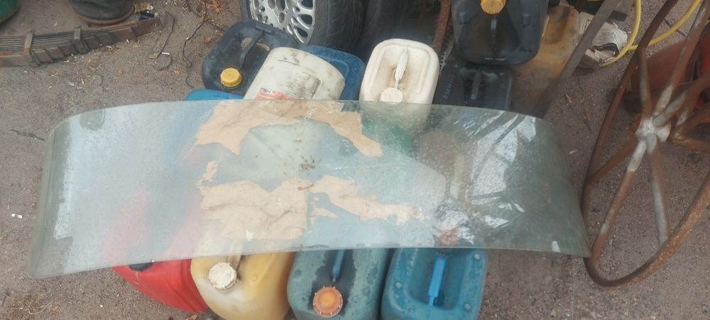 Лобове скло зіл 133 гя