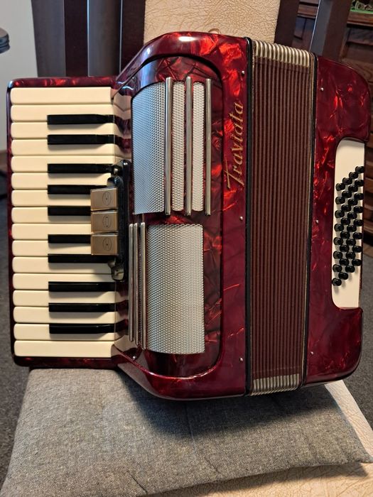 Akordeon włoski 32 basy