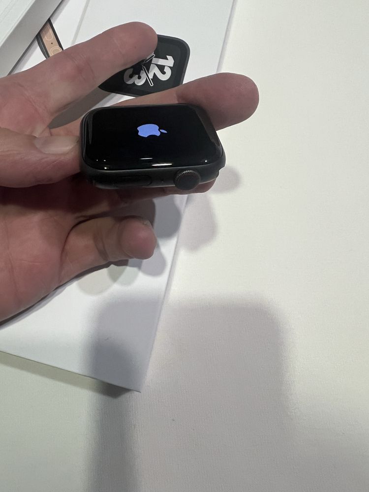 Apple Watch SE com gsm impecavel