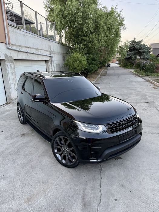Land rover discovery 5
