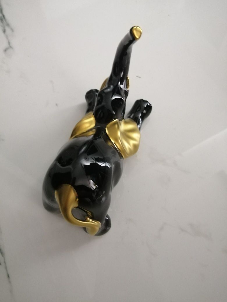 Słonik porcelanowy