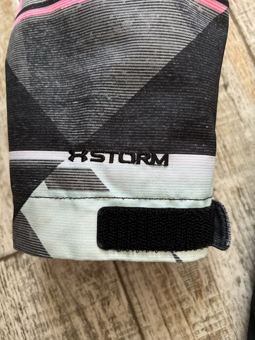 Зимняя куртка Under Armour р. 140-146
