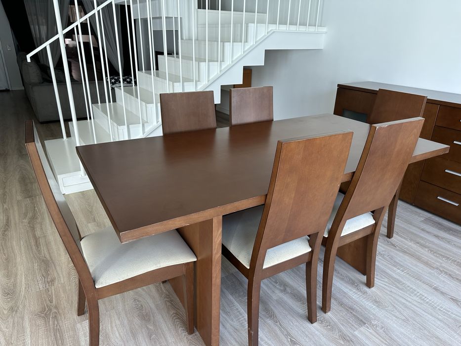 Mesa de jantar + 6 cadeiras