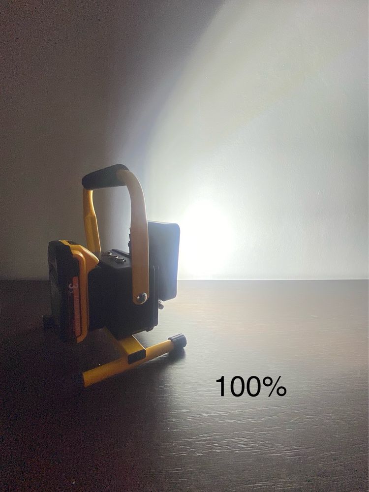 Lampa akumulatorowa DeWalt 2 poziomy 50/100% z zabezpieczeniem