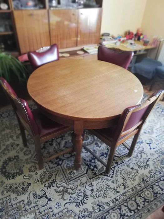 Duży okrągły stół + krzesła