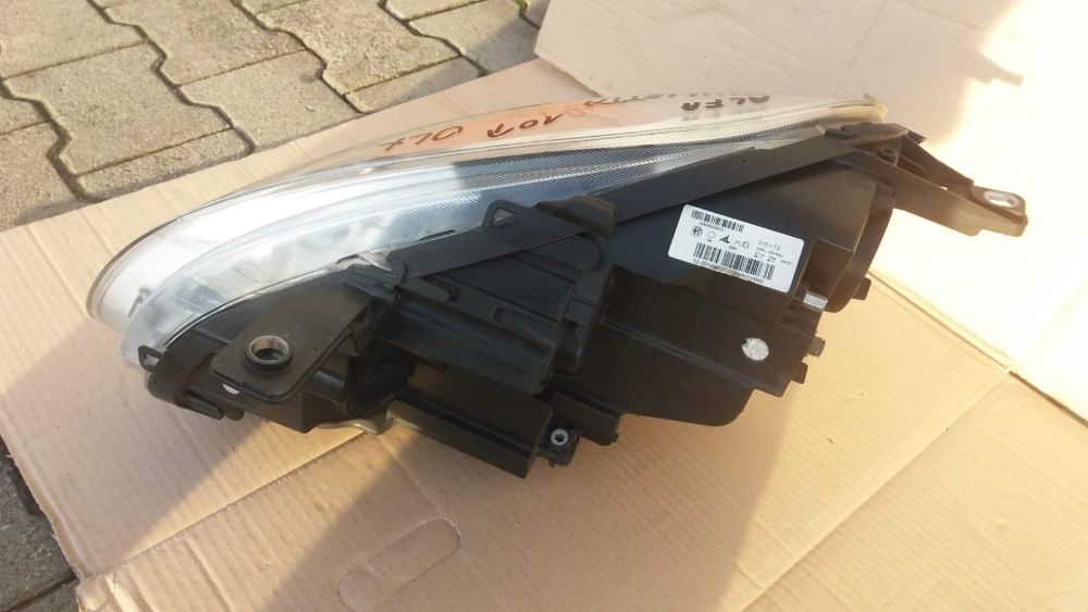 Lampa przód Alfa Giulietta po 2010