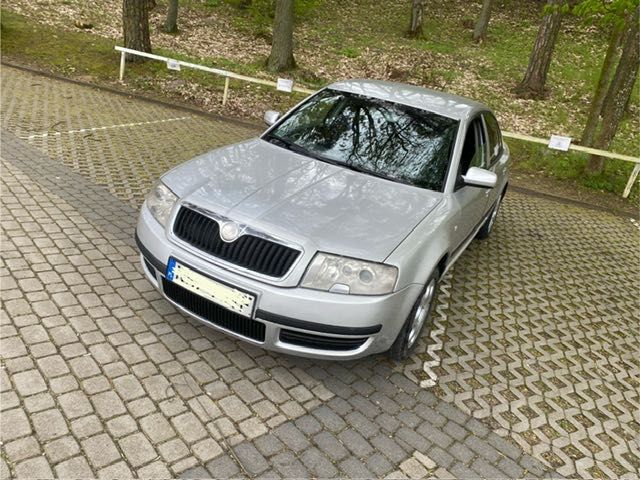 Skoda Superb 1.9- TDI-///długo opłaty//