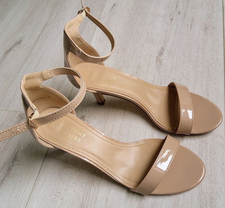 Sandałki nude, 39, stan jak nowe CCC