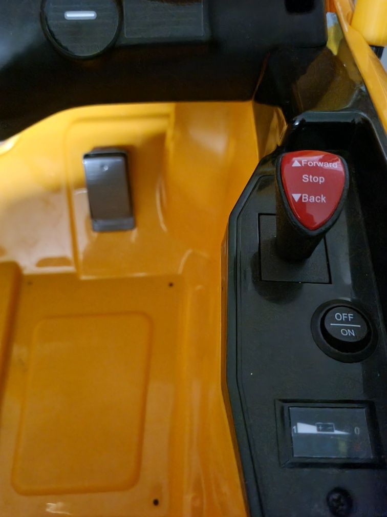 Lamborghini Aventador com Rádio Controlo