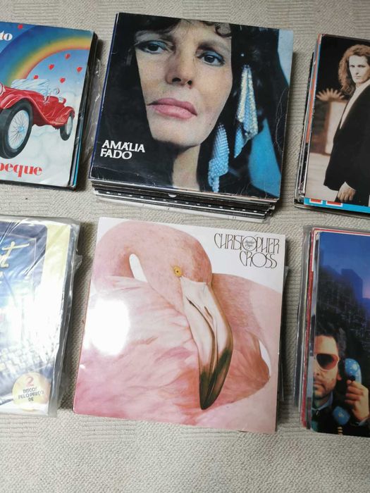 lote  de 150 discos de vinil varios