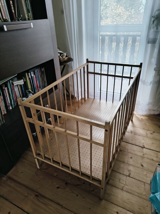 Drewniane łóżeczko dziecięce niemowlęce vintage PRL