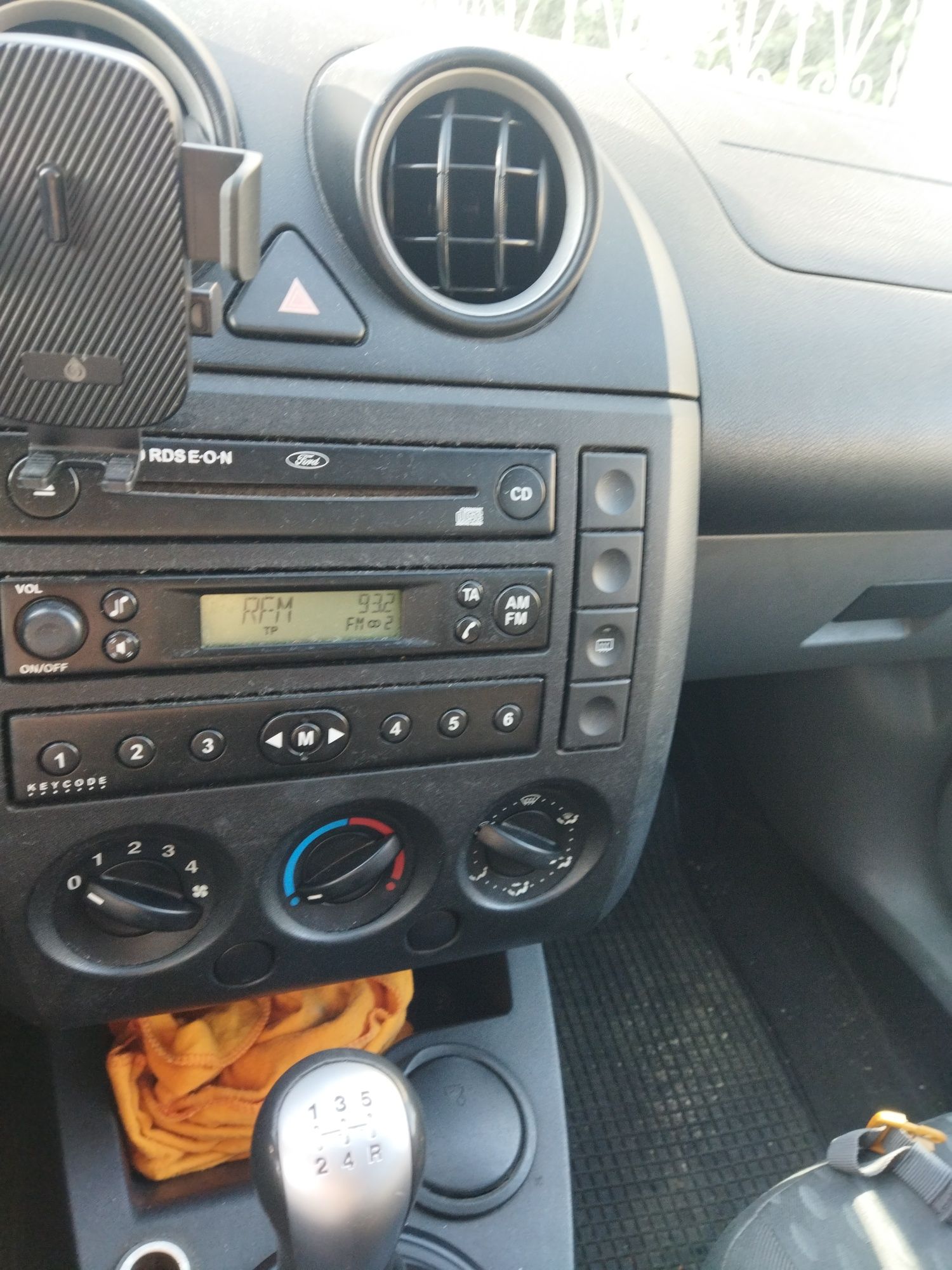 FORD FIESTA EM MUITO BOM Estado !!!
