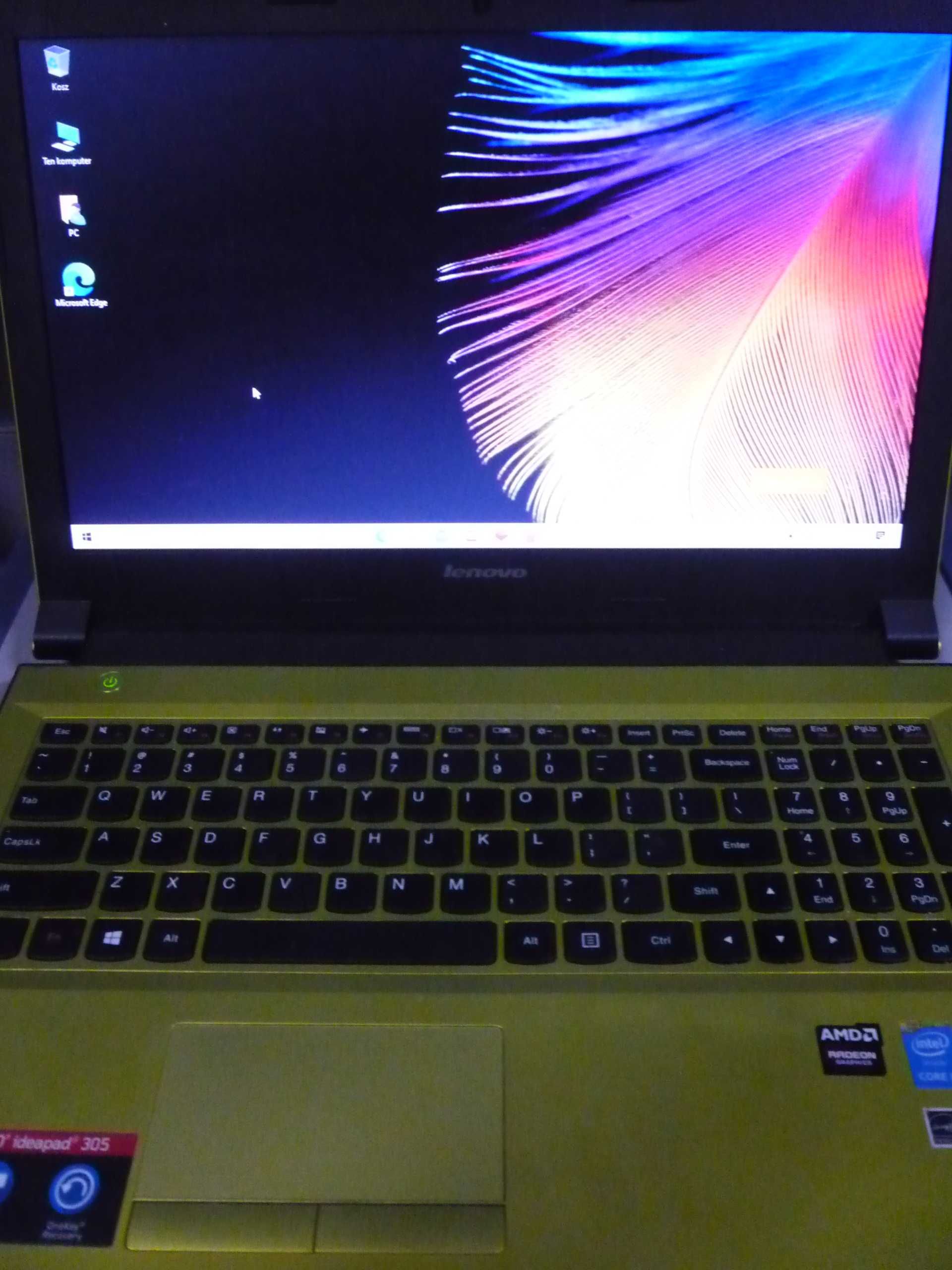 laptop LENOVO Ideapad 305  i5, 256 SSD, Radeon R5 M330