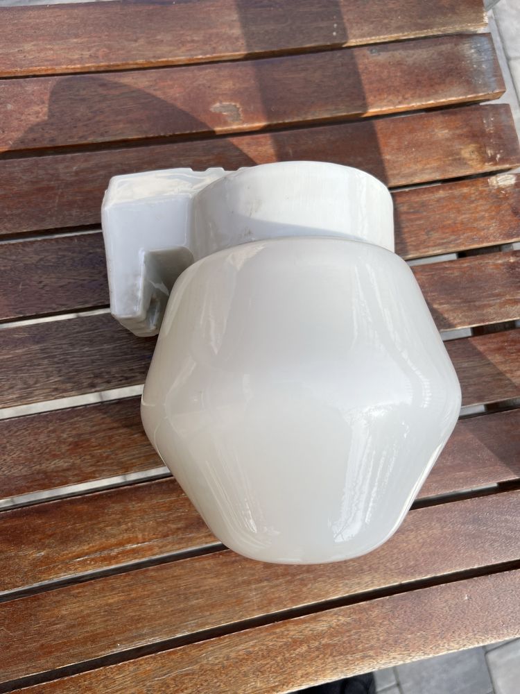 Lampa hermetyczna na ścianę z oprawą, kinkiet ceramiczny E27 biały