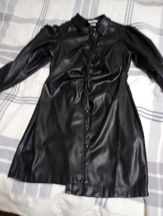 Платье из экокожи