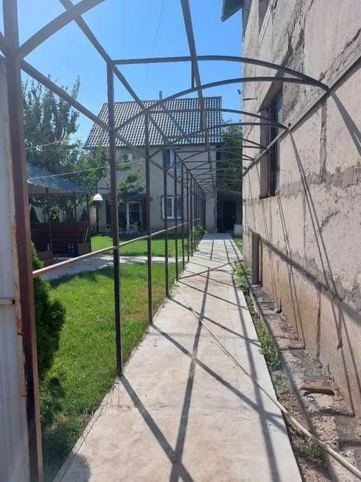 Будинок з сучасним ремонтом. Передмістя м.Чорноморськ