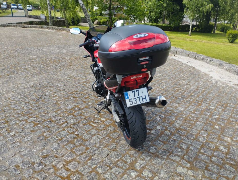 Yamaha Fazer 600