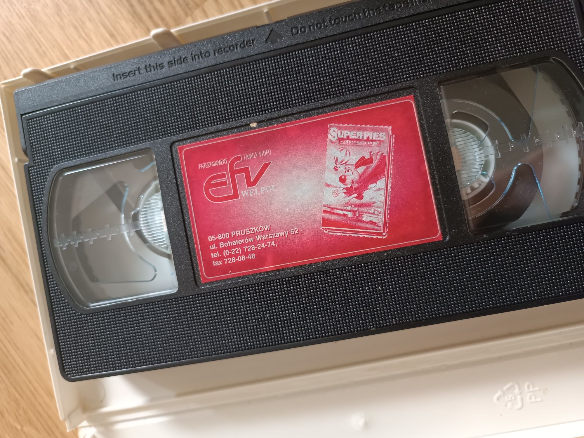 Zestaw trzech kaset VHS: Epoka lodowcowa, Roboty, Superpies