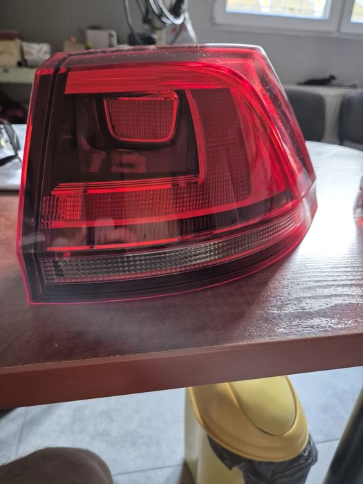 Lampa tył VW Golf VII super stan!